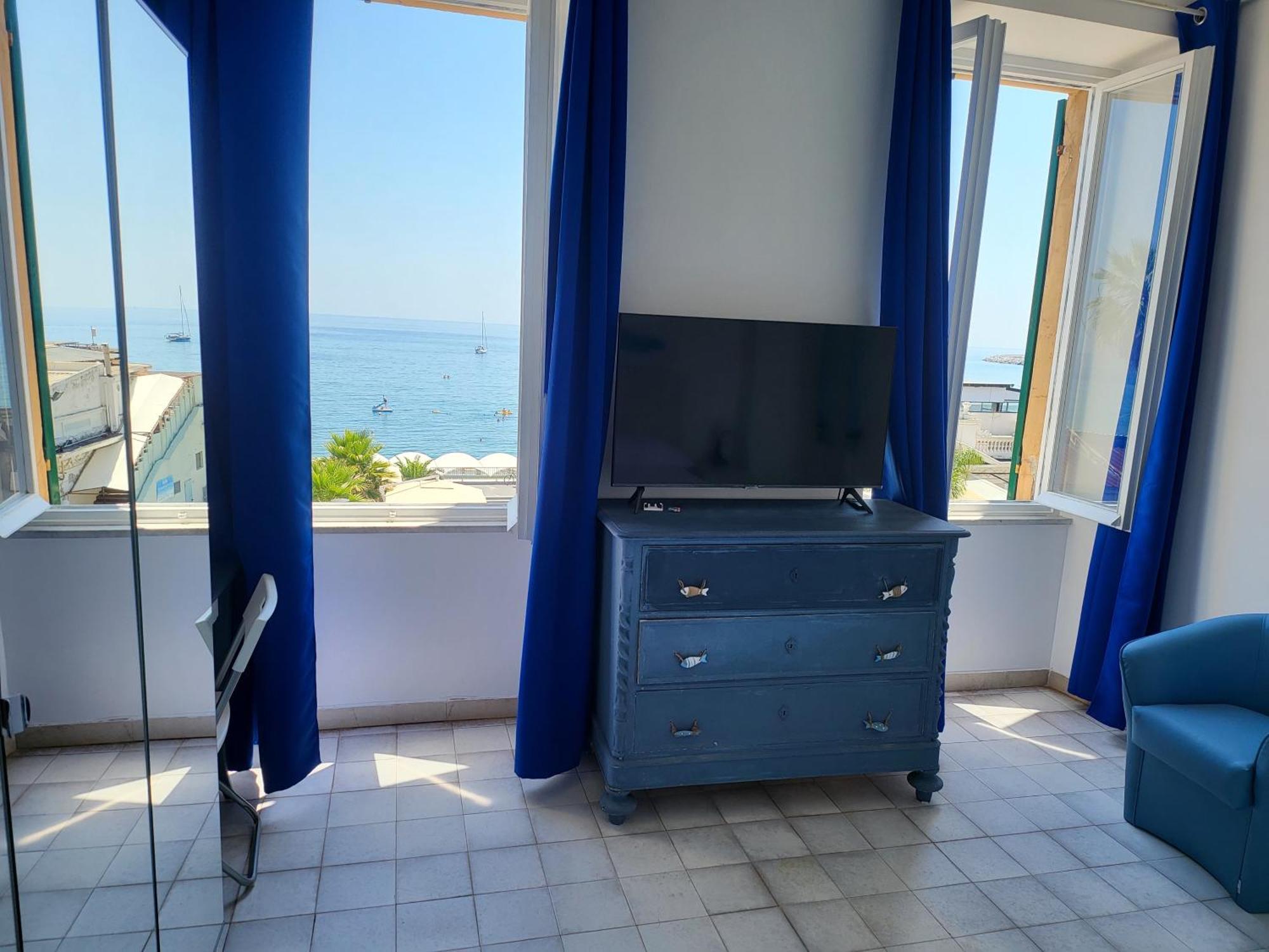Varazze Suite Endless Sea Exterior photo